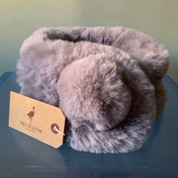 Melifluos Accessories - Neck Wrap Warmer Scarf